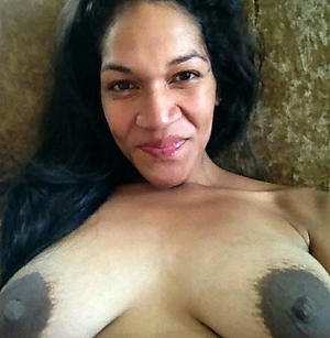 busty latina milf love posing revealed