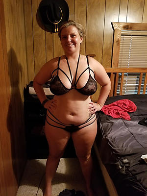 nude pics be advisable for matures in lingerie