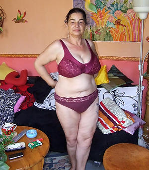 matures in lingerie porn pictures
