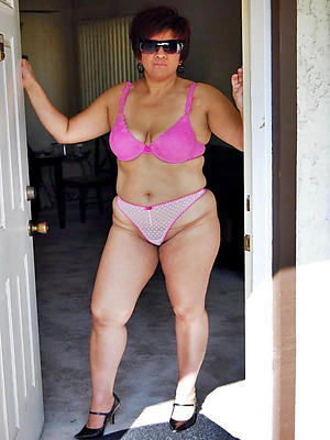 grannies beside lingerie porn pictures