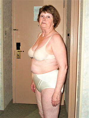 hot horn-mad mom private pics