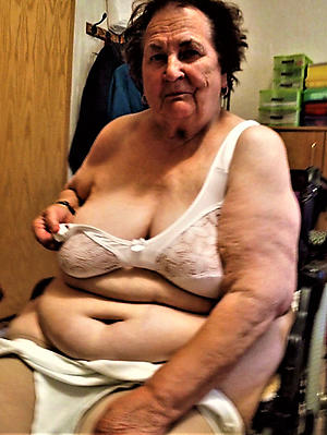 naked chubby naked women