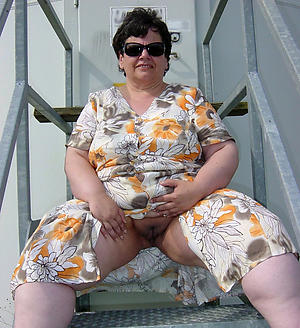 granny upskirt private pics