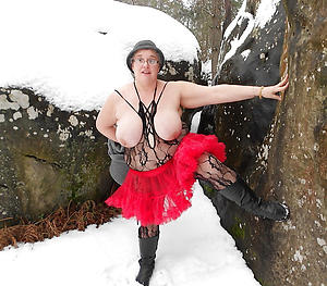 nude pics of outdoor old women