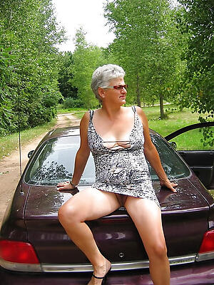hotolder mature nude  stripping