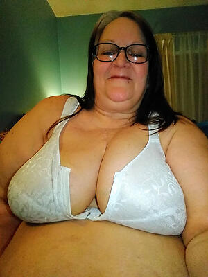 xxx pictures be incumbent on old brunette pussy