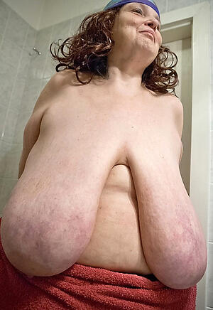 granny saggy boobs hot porn photograph