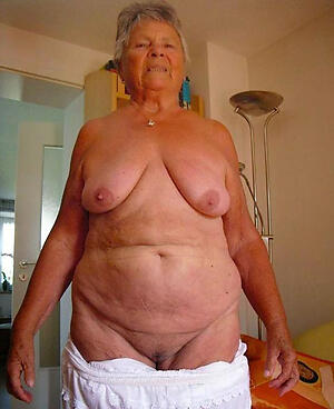 horny older housewives private pics