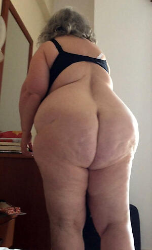 sexy big booty older women love porn