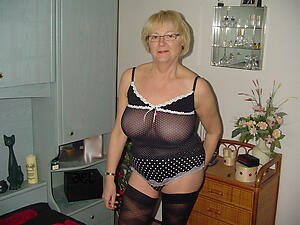 free pics of nude pulchritudinous mature pussy