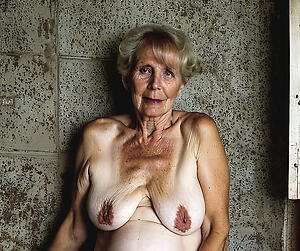 old saggy granny porn pics