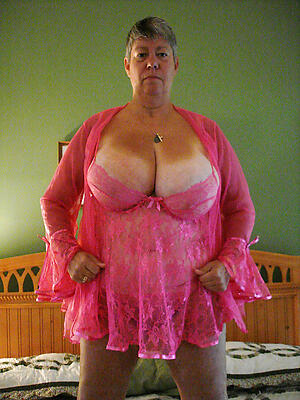 sexy older big tit stripping