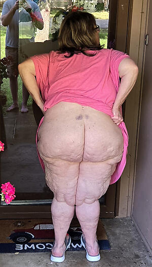 big butt older women amateur slut