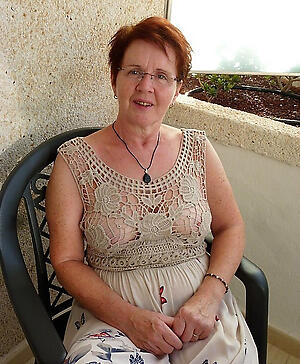 hot granny tits poses lay bare