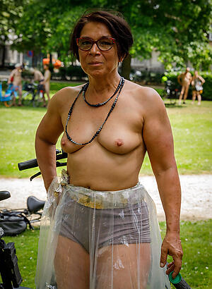 erotic old lady beautiful woman a hot photos