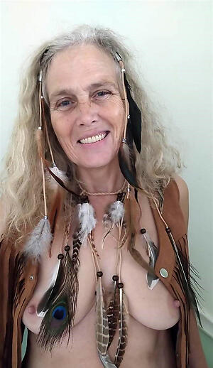 sexy naked grandma poses