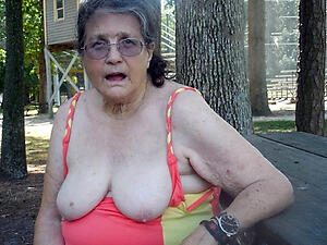 free gilfs basic porn pics