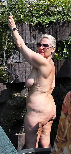 sexy outdoor granny show off