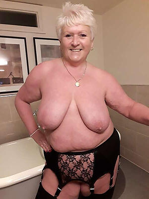 unfold amateur older women porn