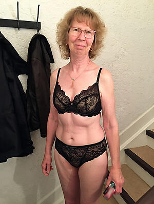 pic with superb granny lingerie porn