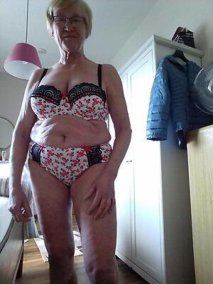 experienced hot unsubtle in lingerie porn