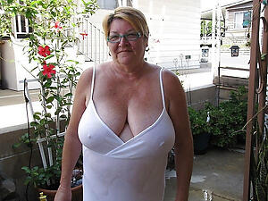 big boob grannys poses naked
