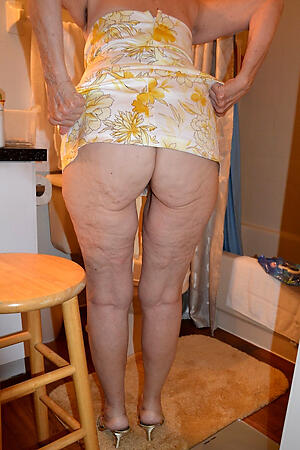 amateur grannies heavy butt porn pics